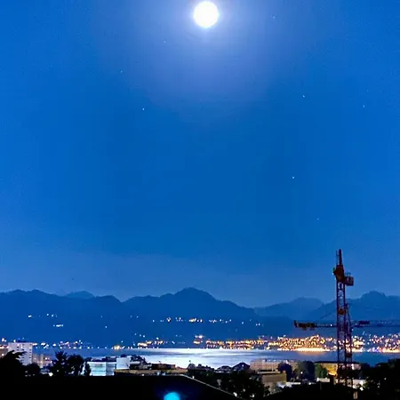 3 With View And Free Parking Appartement *
